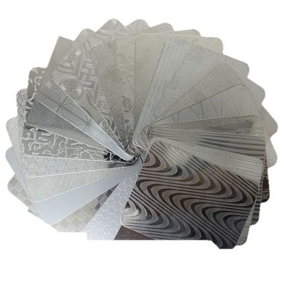 Bom preço. Painel de aço inoxidável estampado resistente à corrosão para backsplash de toucador de banheiro on-line